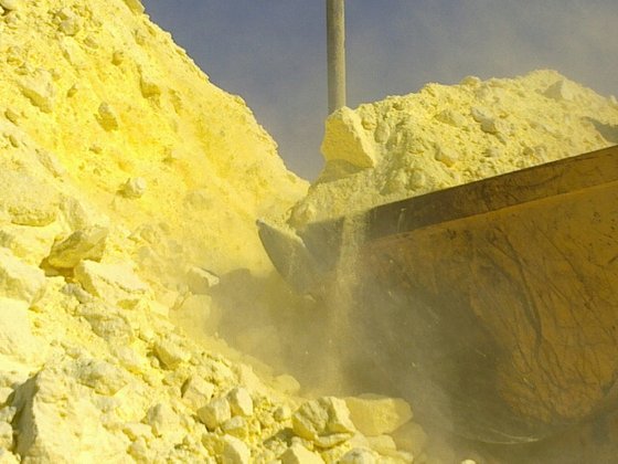 Iranian Sulphur Lump